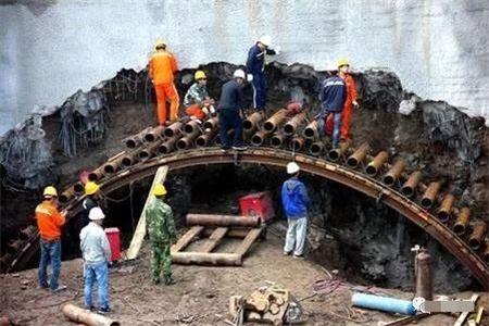 永和隧道钢花管支护案例